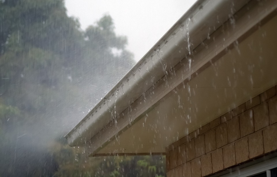 Gutter Care Routine During the Rainy Season